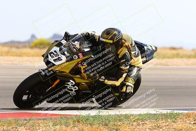 media/Apr-30-2023-CRA (Sun) [[020fcf5d43]]/Race 11-600 Expert Superbike/